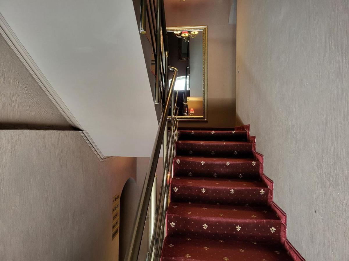 Shadow Boutique Hotel & Spa Chişinău Esterno foto