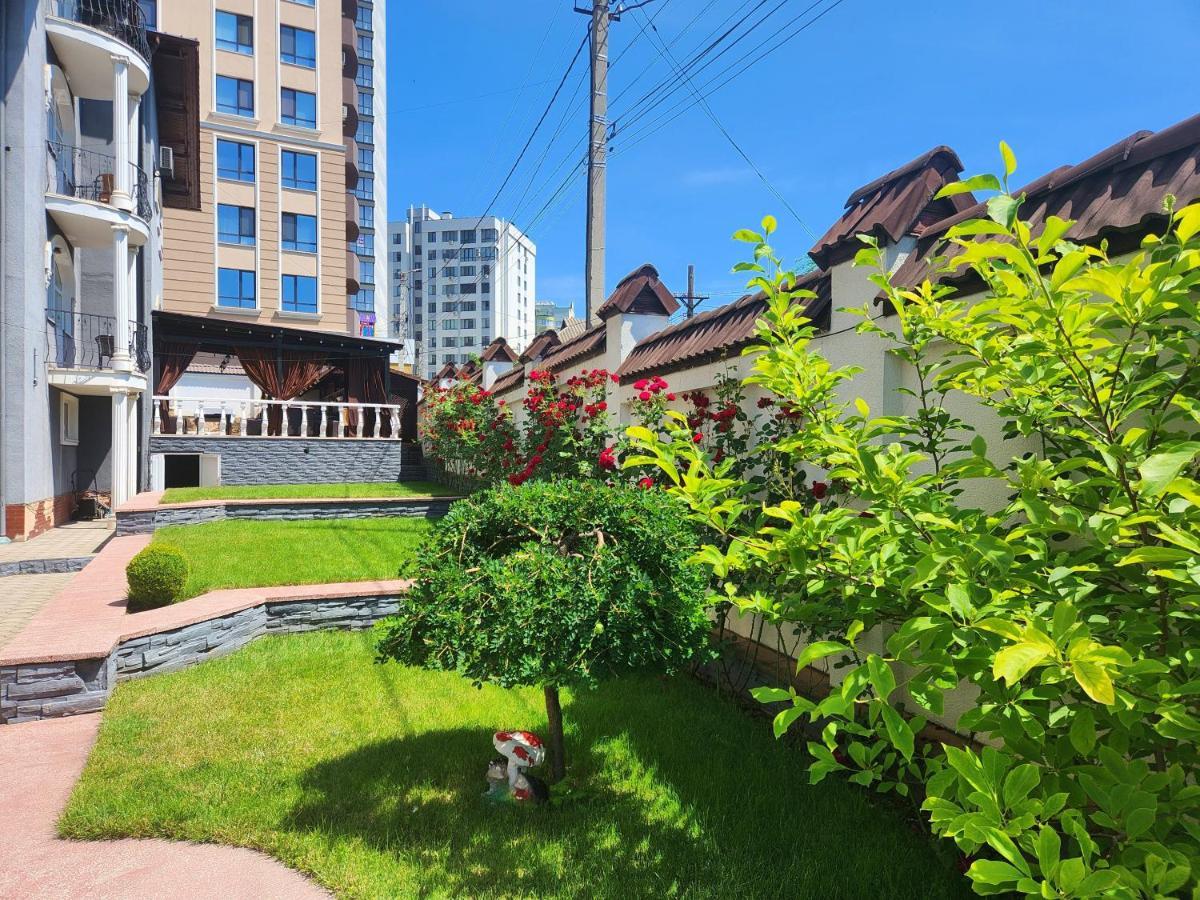 Shadow Boutique Hotel & Spa Chişinău Esterno foto